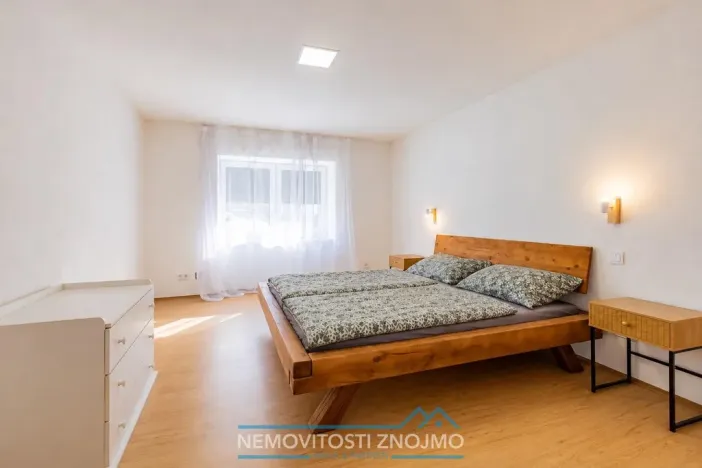 Prodej rodinného domu, Chvalovice, 220 m2
