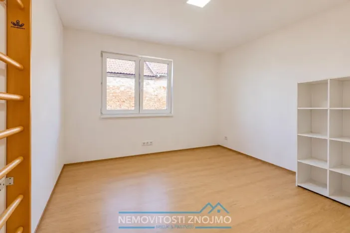 Prodej rodinného domu, Chvalovice, 220 m2