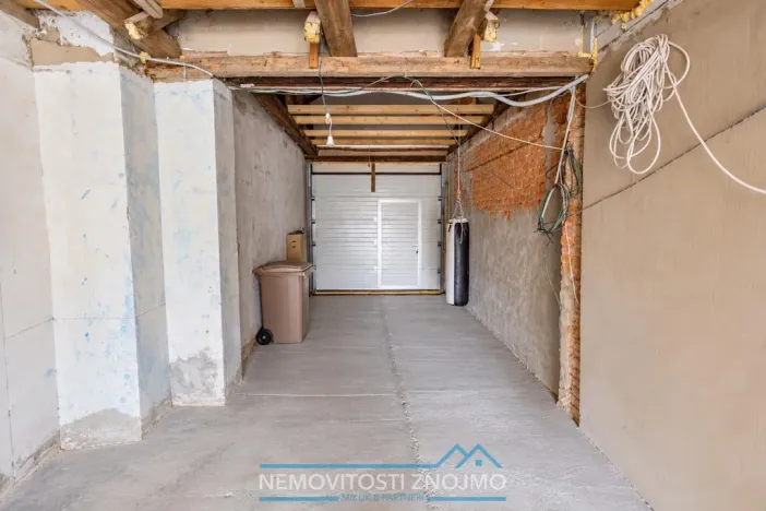Prodej rodinného domu, Chvalovice, 220 m2