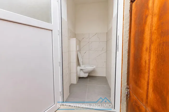 Prodej rodinného domu, Chvalovice, 220 m2