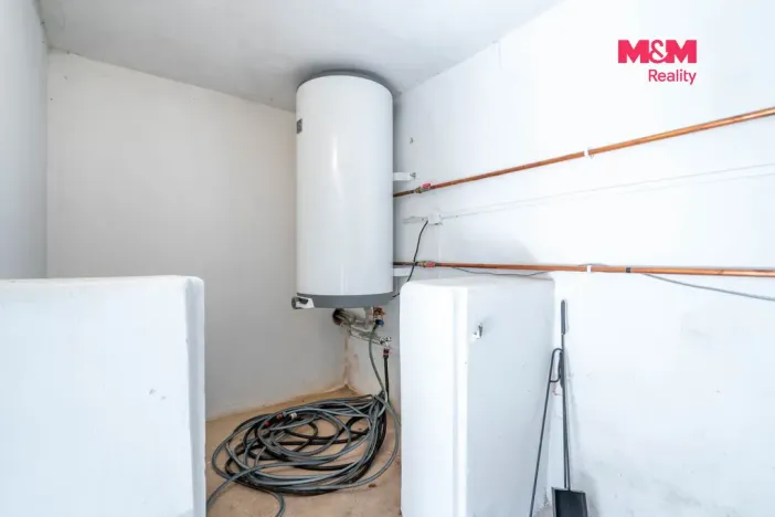 Prodej rodinného domu, Lužná, Masarykovo nám., 165 m2