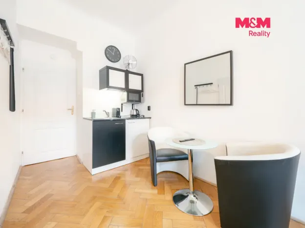 Prodej bytu 1+kk, Praha - Nové Město, Školská, 17 m2