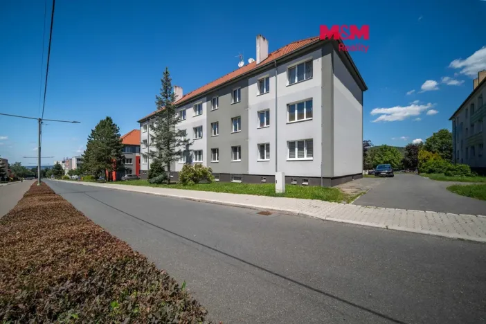 Prodej bytu 2+1, Hrádek - Nová Huť, 1. máje, 56 m2