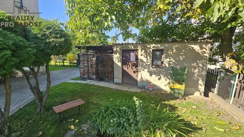 Prodej rodinného domu, Modlany, 167 m2