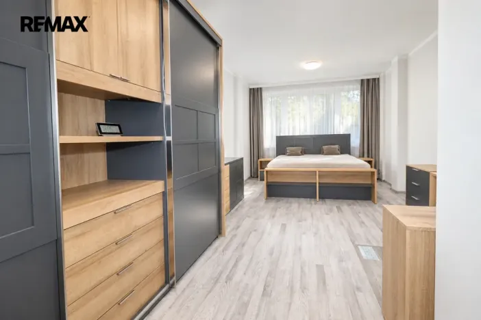 Pronájem bytu 2+kk, Praha - Vokovice, Lužná, 70 m2