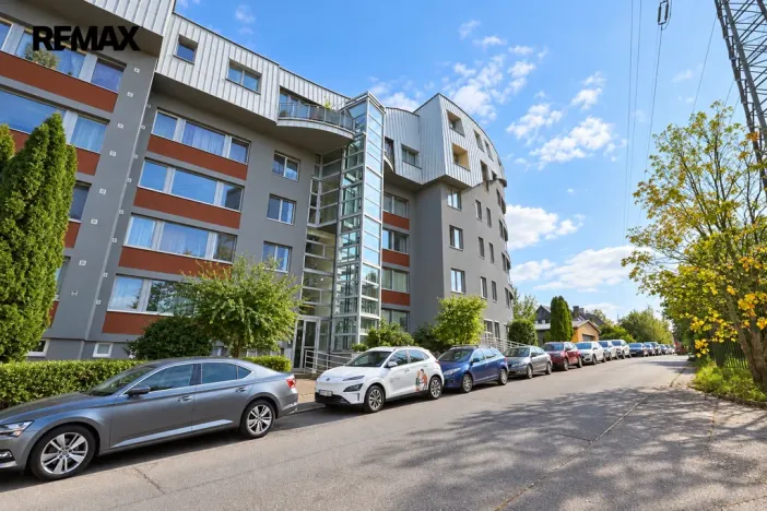 Pronájem bytu 2+kk, Praha - Vokovice, Lužná, 70 m2