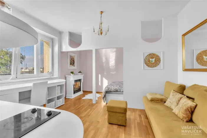 Pronájem bytu 1+kk, Hradec Králové, Dvorská, 28 m2