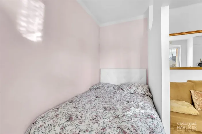 Pronájem bytu 1+kk, Hradec Králové, Dvorská, 28 m2