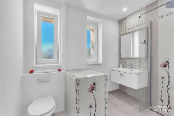 Pronájem bytu 1+kk, Hradec Králové, Dvorská, 28 m2