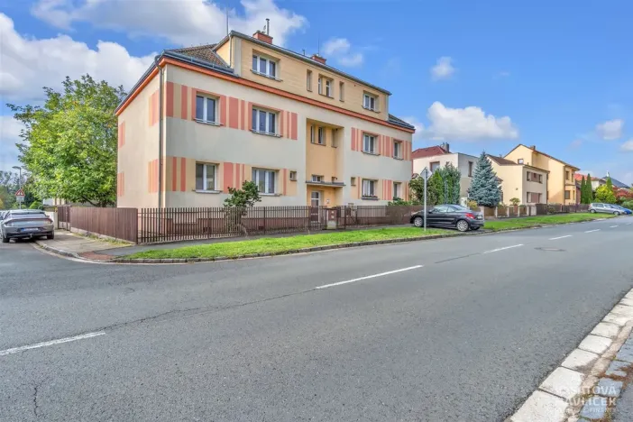 Pronájem bytu 1+kk, Hradec Králové, Dvorská, 28 m2
