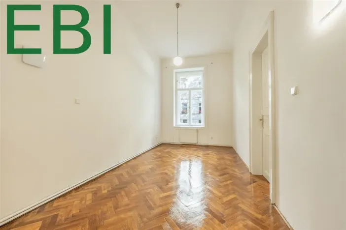Prodej bytu 3+1, Praha, Římská, 121 m2