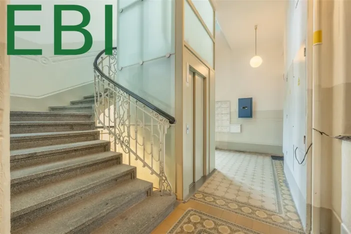 Prodej bytu 3+1, Praha, Římská, 121 m2