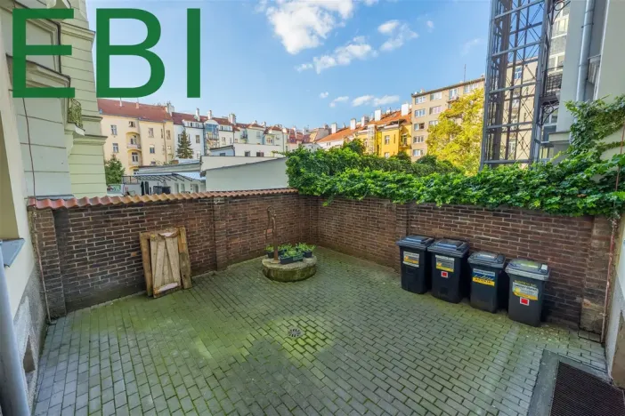Prodej bytu 3+1, Praha, Římská, 121 m2