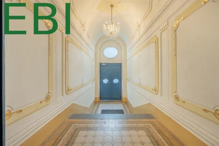 Prodej bytu 3+1, Praha, Římská, 121 m2