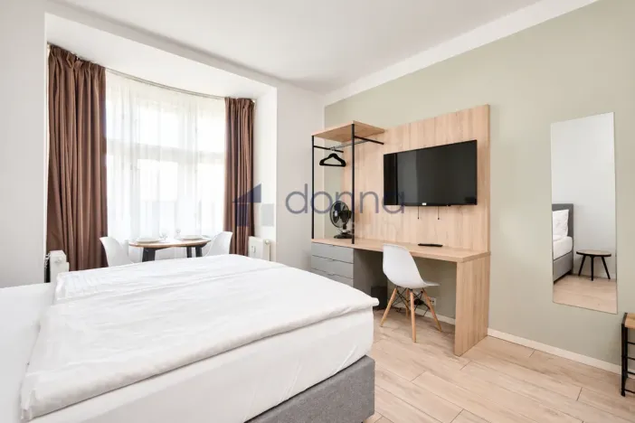 Pronájem bytu 1+kk, Praha, Strakonická, 27 m2