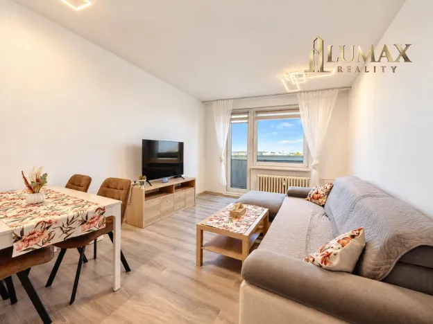 Prodej bytu 2+1, Kladno, Unhošťská, 52 m2