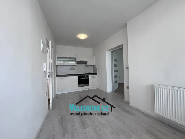Pronájem bytu 1+kk, Kroměříž, Husovo náměstí, 39 m2