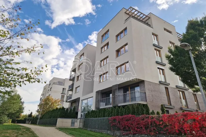 Prodej bytu 2+kk, Praha - Hrdlořezy, Nad Smetankou, 70 m2