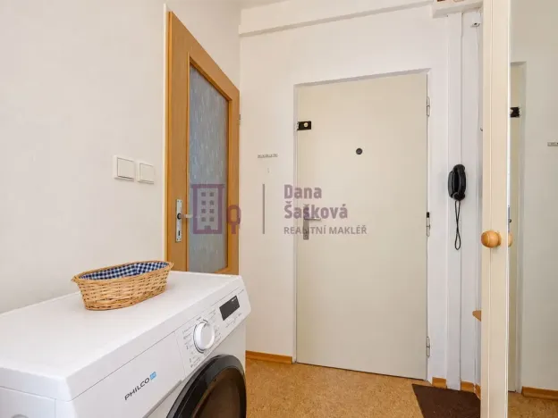 Pronájem bytu 1+1, Jindřichův Hradec - Jindřichův Hradec II, sídliště U Nádraží, 36 m2