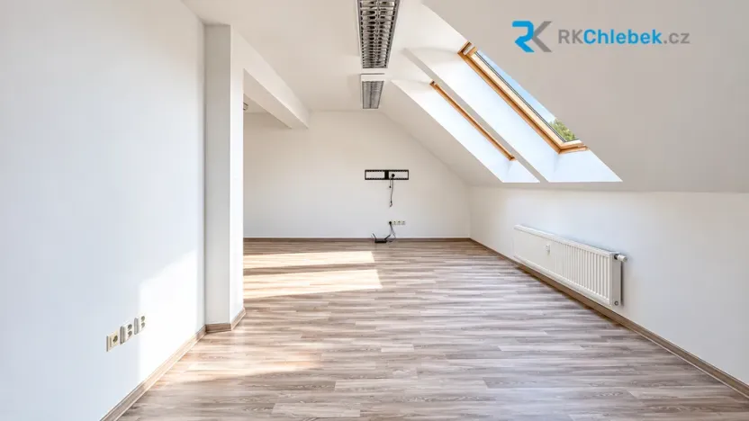 Pronájem kanceláře, Frýdek-Místek, Josefa Václava Sládka, 29 m2