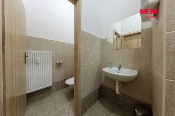 Pronájem obchodního prostoru, Plzeň - Východní Předměstí, Koterovská, 128 m2
