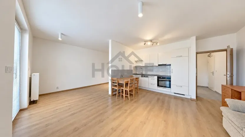 Prodej bytu 1+kk, Vestec, U Hrubých, 54 m2