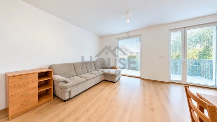 Prodej bytu 1+kk, Vestec, U Hrubých, 54 m2