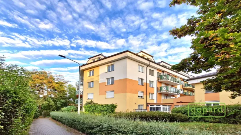 Pronájem bytu 2+kk, Praha - Libeň, Společná, 46 m2