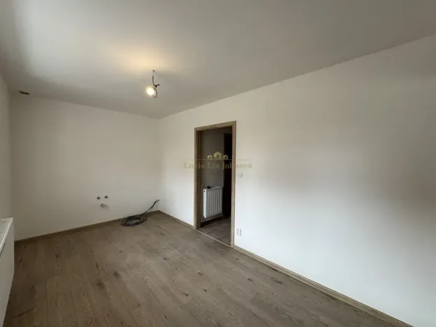 Prodej bytu 3+1, Řevničov, Karlovarská, 68 m2