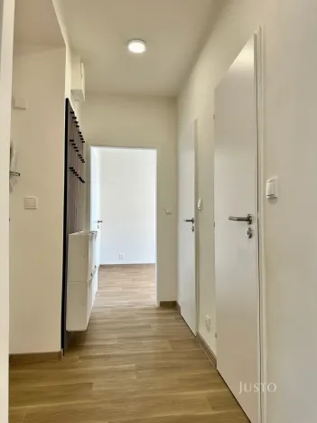 Pronájem bytu 2+1, Praha - Záběhlice, Střimelická, 56 m2