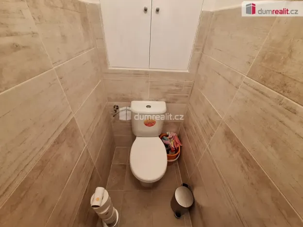 Pronájem bytu 3+1, Praha, Krátká, 65 m2