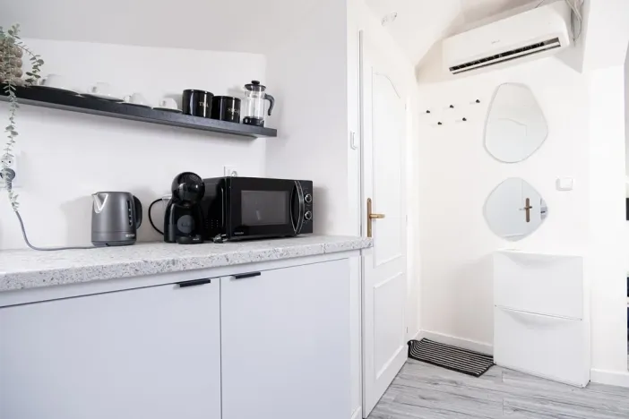 Prodej bytu 2+kk, Praha - Nové Město, Školská, 40 m2