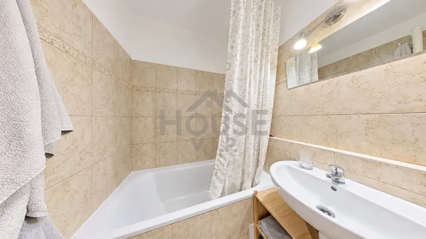 Prodej bytu 3+1, Praha, Postupická, 64 m2