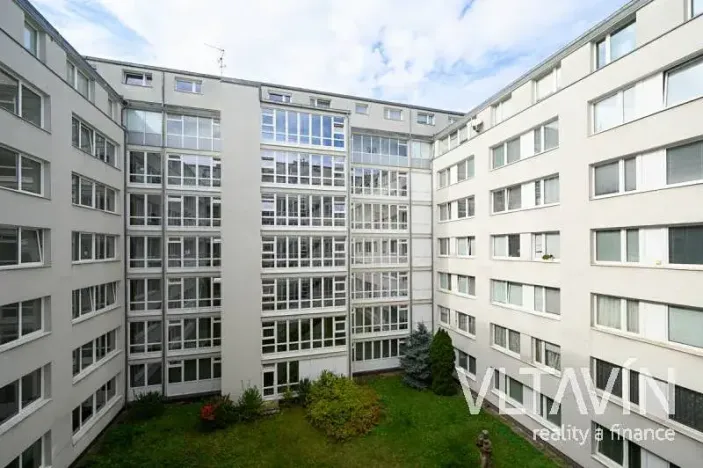 Prodej bytu 2+kk, Praha - Braník, Roškotova, 47 m2