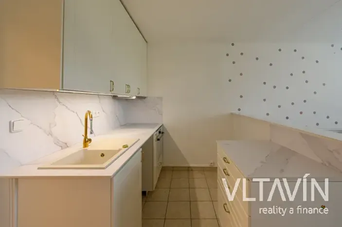 Prodej bytu 2+kk, Praha - Braník, Roškotova, 47 m2