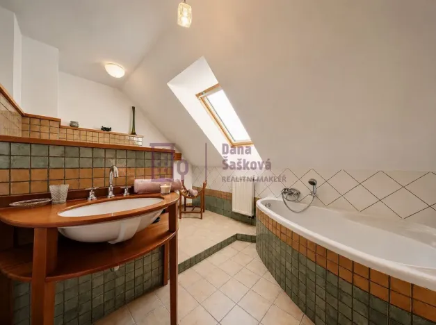 Prodej rodinného domu, Pluhův Žďár - Mostečný, 566 m2