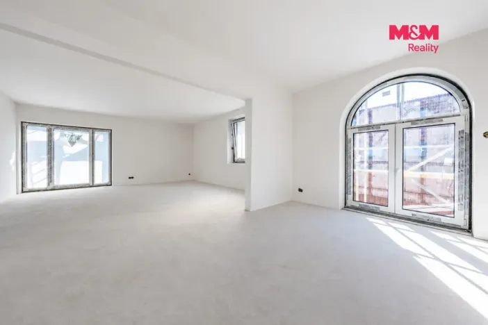 Prodej činžovního domu, Praha - Hlubočepy, Pod třešněmi, 586 m2