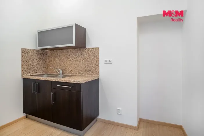 Pronájem kanceláře, Česká Lípa, Hrnčířská, 104 m2