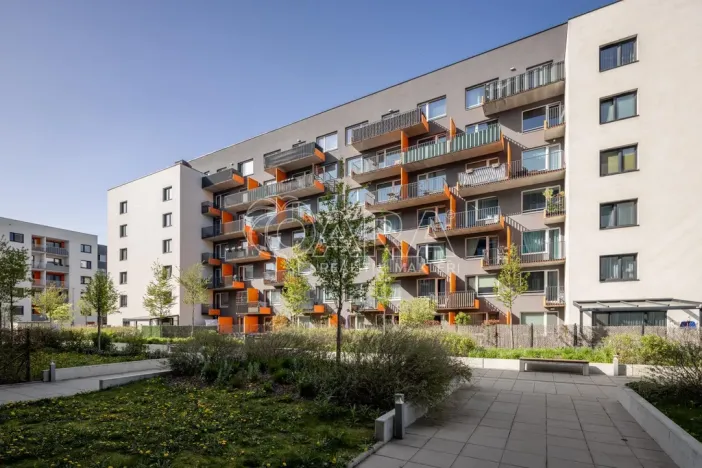 Pronájem bytu 3+kk, Praha - Vysočany, Strnadových, 83 m2