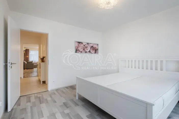 Pronájem bytu 3+kk, Praha - Vysočany, Strnadových, 83 m2