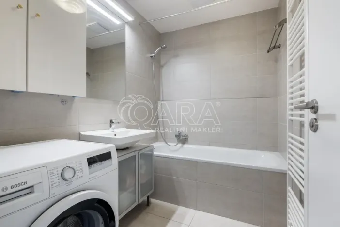 Pronájem bytu 3+kk, Praha - Vysočany, Strnadových, 83 m2