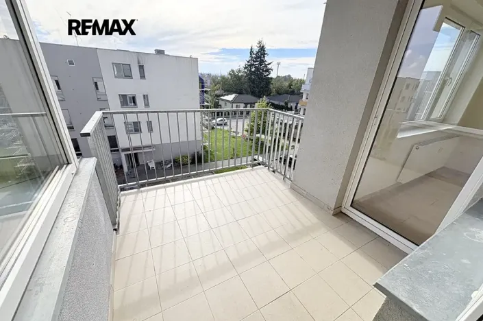 Pronájem bytu 4+kk, Velký Osek, U hřiště, 84 m2