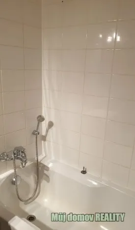Pronájem bytu 1+kk, Praha - Hostivař, Pražská, 27 m2