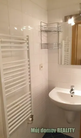 Pronájem bytu 1+kk, Praha - Hostivař, Pražská, 27 m2