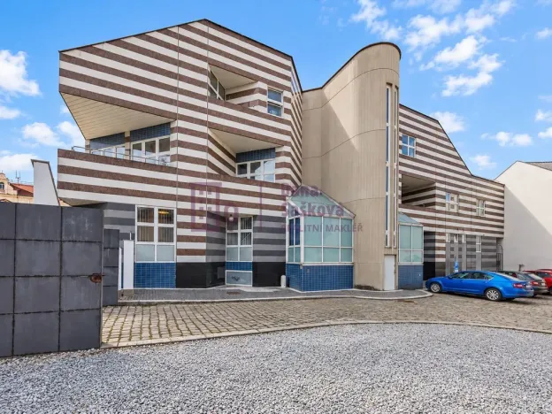 Pronájem bytu 3+kk, Jindřichův Hradec - Jindřichův Hradec II, Nádražní, 78 m2