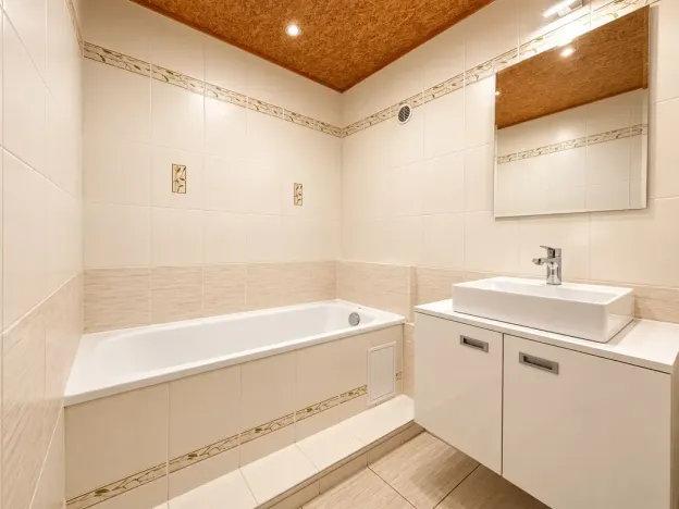 Prodej bytu 3+1, Hradec Králové - Třebeš, Urxova, 67 m2
