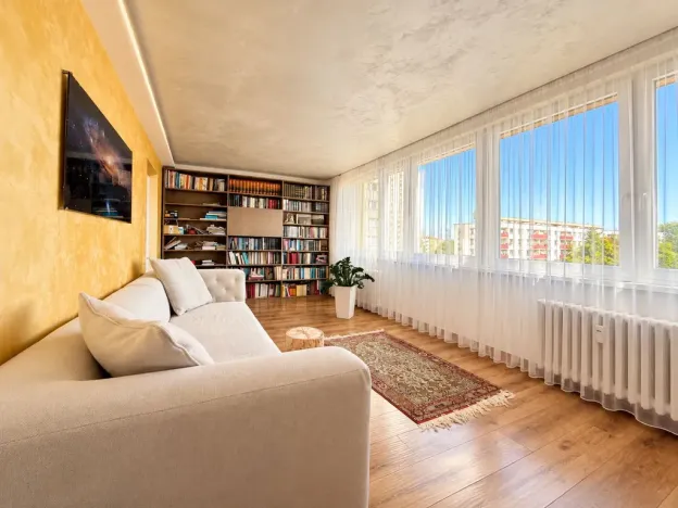 Prodej bytu 3+1, Hradec Králové - Třebeš, Urxova, 67 m2