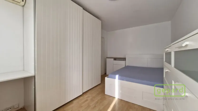 Pronájem bytu 3+kk, Praha - Kobylisy, Hovorčovická, 76 m2