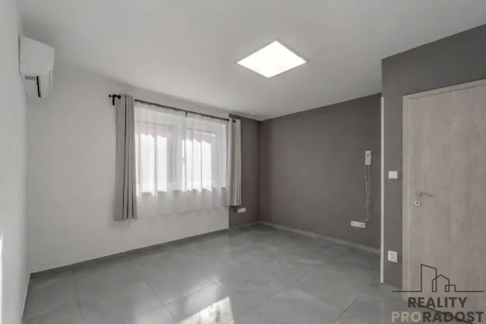 Prodej rodinného domu, Kojátky, 99 m2