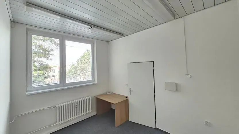 Pronájem kanceláře, Praha - Hlubočepy, Štěpařská, 47 m2
